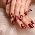 Get the Perfect Holiday Look with Stunning Christmas Gel Nails