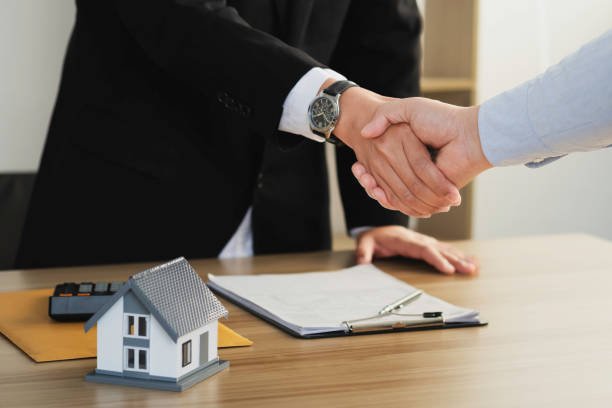 Top Real Estate Dealer in Rohini Sectors 28 and 3 by Estate Paramount: Your Reliable Real Estate Partner