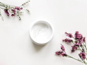 What Makes A Plant-Based Cream Effective For Dry Skin?