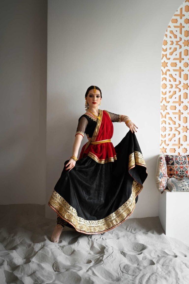 Discover the Latest Trends in Ladies’ Suits