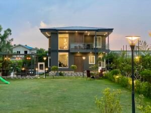 Farmhouse for Lohri Celebration in Noida