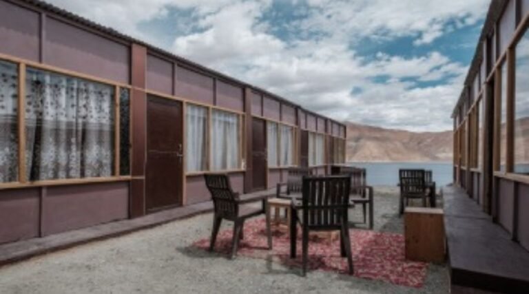Best Tour Packages for Pangong with Scenic Himalayan Stay Experiences