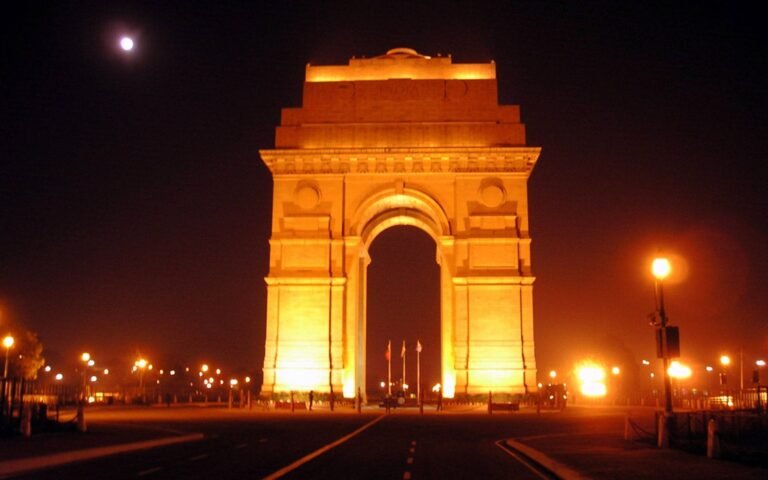 Amritsar to Delhi Cab | Amritsar to Delhi Taxi