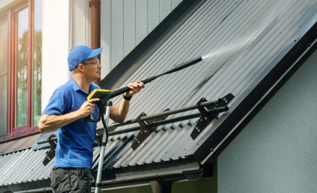 Integrity Pressure Washing and Parking Lot Striping: How Exterior Window Cleaning Services in Fort Worth Help Businesses Maintain a Professional Appearance?
